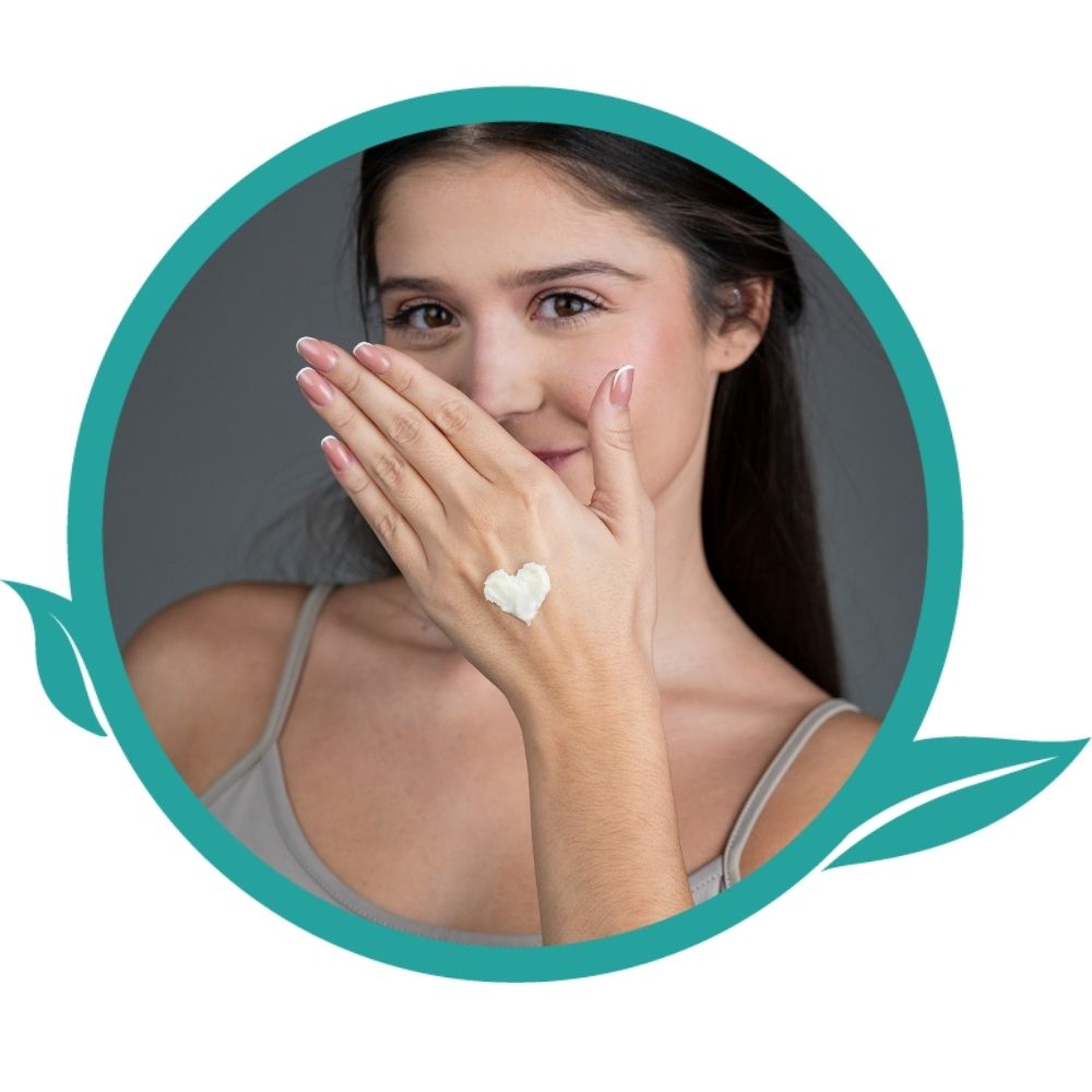 Myne Tini Csomag Érzékeny Bőrre Ajándék Neszesszerrel